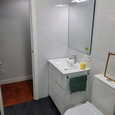 Centro, Ideal Familias, Profesores Y Teletrabajo * Colindres