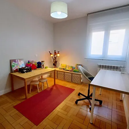 Centro, Ideal Familias, Profesores Y Teletrabajo Apartamento Colindres